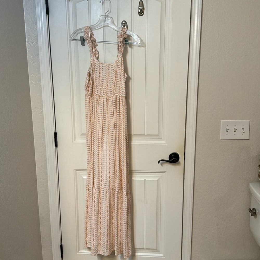 Jessica Simpson size medium maxi dress